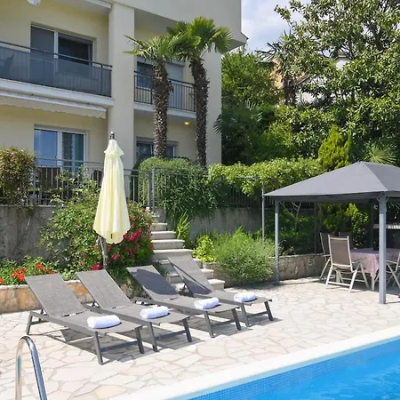 Family-friendly With Swimming Pool - Volosko, - 15071 Apartment