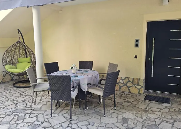 Family-friendly With Swimming Pool - Volosko, - 15071