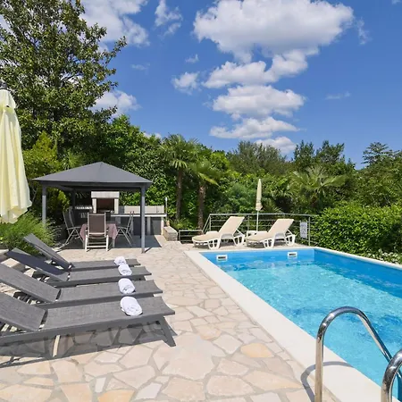 Family-friendly With Swimming Pool - Volosko, - 15071 오파티아